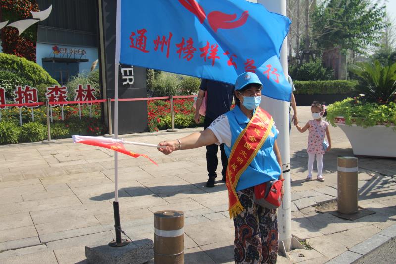 <strong>操黑大大吊caob</strong>